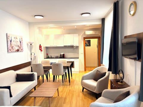 Standard Quadruple Room, Courtyard View | Iron/ironing board, free WiFi, bed sheets