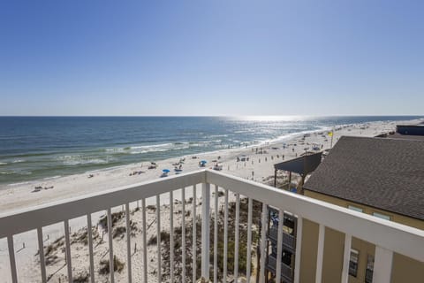 CB504 Balcony View