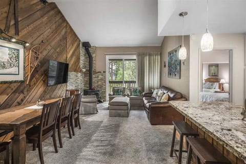 Open floor plan living room, dining room, kitchen