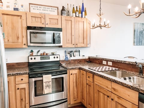 Fully equipped kitchen that includes everything needed to make a 5 course meal!