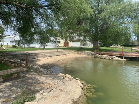 Marblehead Family Lake Cottage - 3 bedroom House in Lakeside Marblehead