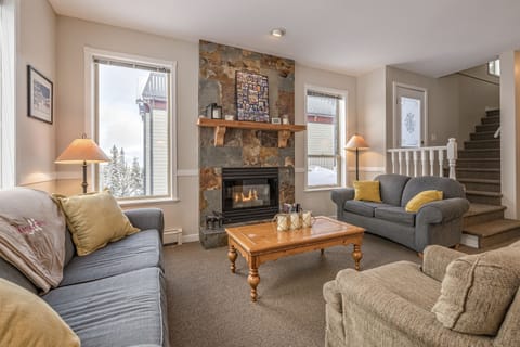Upper Suite has Everything you Need for the Perfect Winter Or Summer Vacation!
