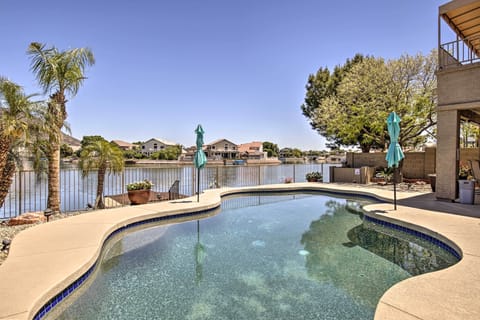 Glendale Vacation Rental | 4BR | 3BA | 2,747 Sq Ft | 2-Story Home