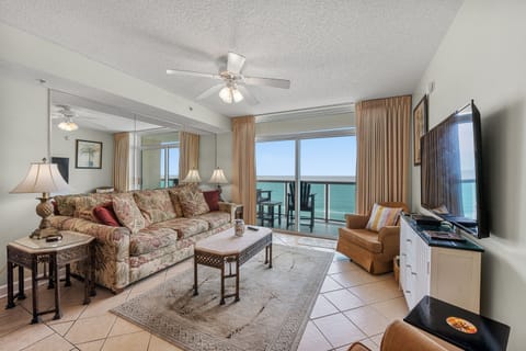 Welcome to Laguna Keyes 907 located on the oceanfront in Cherry Grove Beach.