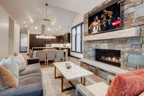 Great Room (Upper Level) - Kitchen, Living Room