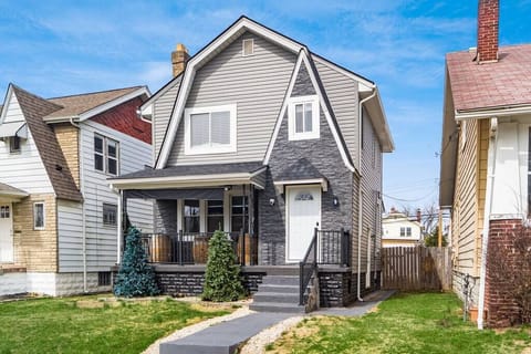 Your freshly fortified (sided) castle awaits.