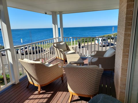 Relaxed wrap around balcony area - uninterrupted east and north views of ocean