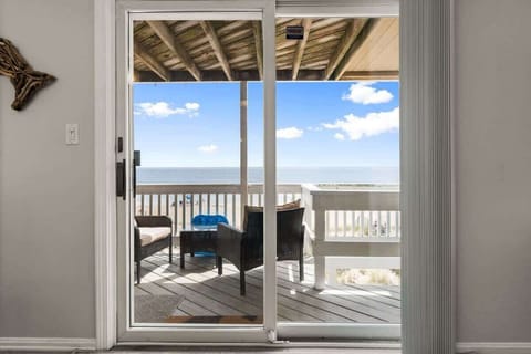 Slider opening up to your private deck overlooking the ocean