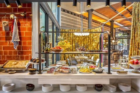 Daily buffet breakfast for a fee