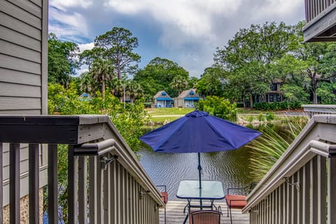 lagoon-side deck