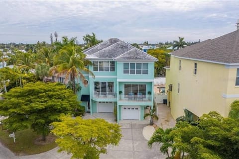 fcd47bdf-ad54-4ad1-a47f-de5da6d4353d