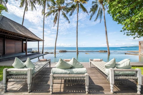 Villa, 6 Bedrooms, Accessible, Smoking | Property grounds