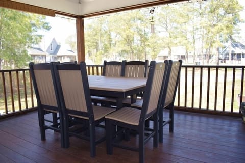 Great screened porch