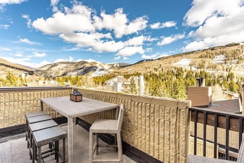 Rooftop Golden Peak views