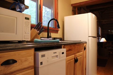 Apartment-sized appliances include range/oven, dishwasher, fridge & microwave. 