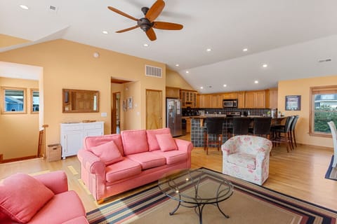 The Top Level will be a favorite gathering spot at the end of busy beach days!