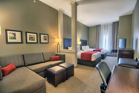 Premium bedding, pillowtop beds, in-room safe, desk