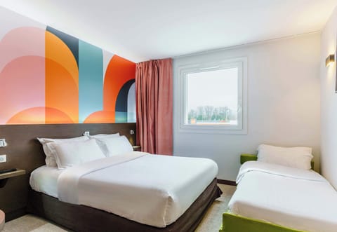 Triple Room | Premium bedding, pillowtop beds, minibar, in-room safe