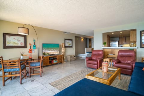 Spacious~ living area!