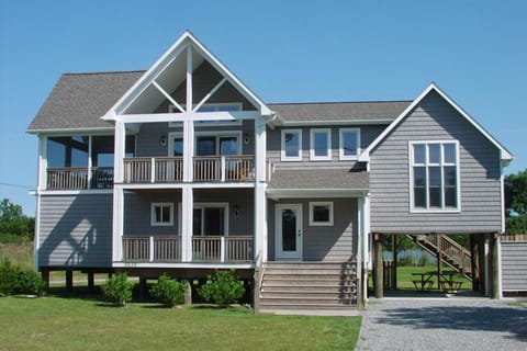 Located in Oyster Bay
