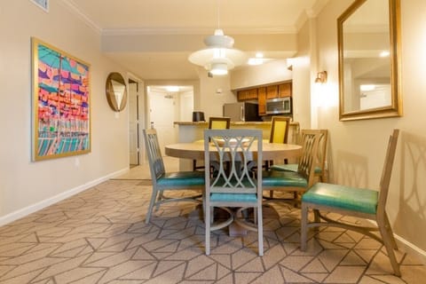 10 Marriott's Villas at Doral 2 bedroom - dining area.jpg