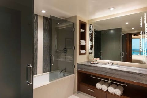 The Grand Islander, a Hilton Grand Vacations Club_9.jpg