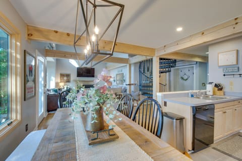 Wintergreen Resort Vacation Rental | 3BR | 2BA | Stairs Required | 1,312 Sq Ft