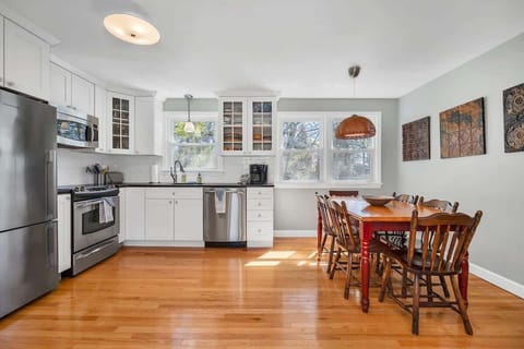 Kitchen and Dinning Area