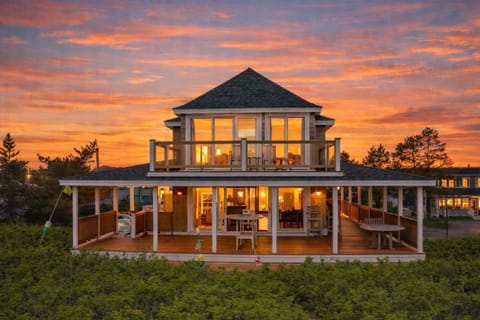 2 levels of private decks overlooking the Atlantic Ocean