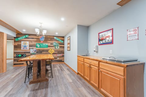 Basement wet bar/ drop in cooler