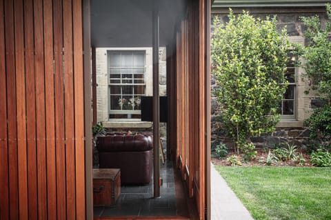 Deluxe House | Garden view