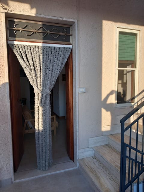 Apartment, 2 Bedrooms, Smoking, Balcony | Exterior detail