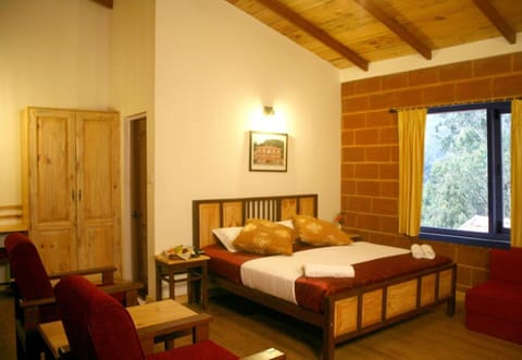 Deluxe Room | Free WiFi, bed sheets
