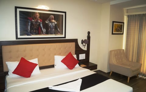Deluxe Double Room | Hypo-allergenic bedding, iron/ironing board, rollaway beds, bed sheets