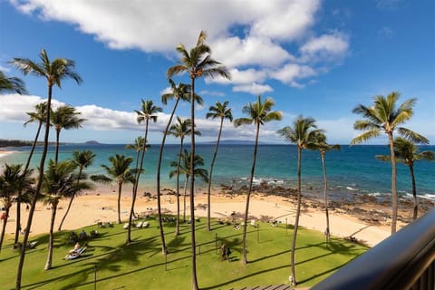 View From Lanai of Keawakapu Beach
