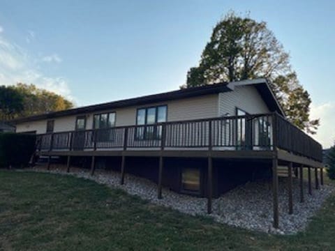 Wrap around deck with patio furniture 
