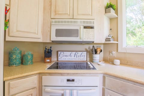 We hope you will relax, unwind and enjoy your visit to Fairway to Heaven!