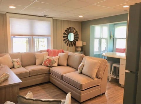 2 BR with Queen beds + queen sleeper sofa 