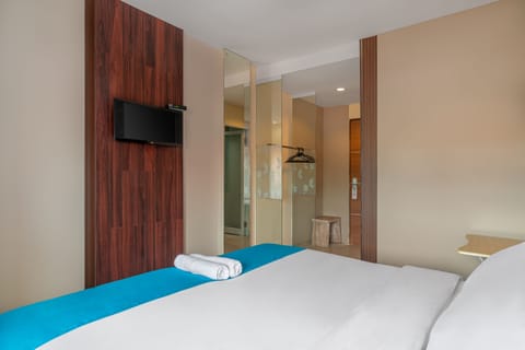 Deluxe Room | Premium bedding, desk, free WiFi, bed sheets