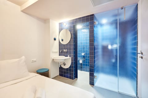 Red Canvas Room Medium | Iron/ironing board, free WiFi, bed sheets