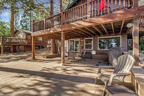 Welcome to Lake Almanor Cabin 6- lower half.