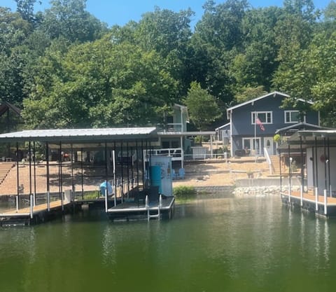Space to bring your boat or rent one & have delivered. Tie up to our dock!