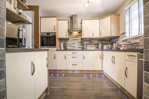 House (4 Bedrooms) | Floor plan