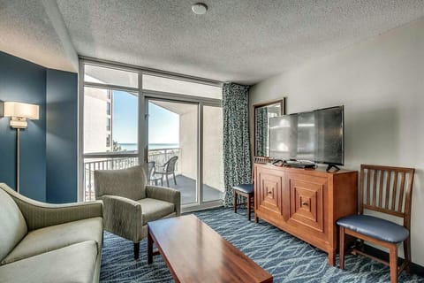 Flat screen TVs in all rooms 
