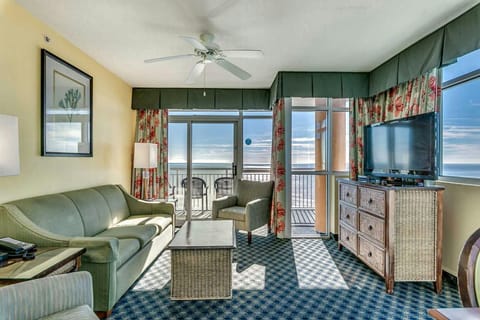 Spacious oceanfront living room 