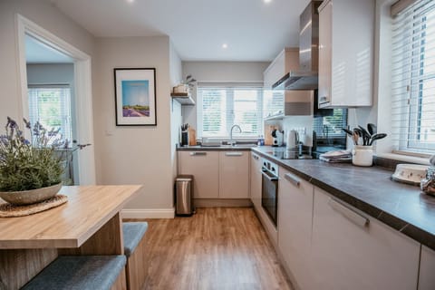 The kitchen at Bay Tree Cottage, Cotswolds