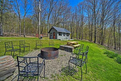 Milford Vacation Rental | Studio | 1.5BA | 400 Sq Ft | Step-Free Access