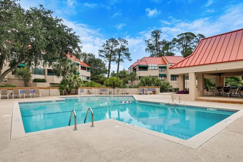 Hilton Head Vacation Rental | 2BR | 2BA | 1,200 Sq Ft | 2nd Floor Via Stairs