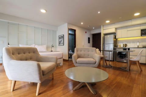 Contemporary living room