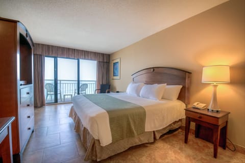 Standard Room, Oceanfront | In-room safe, blackout drapes, iron/ironing board, bed sheets